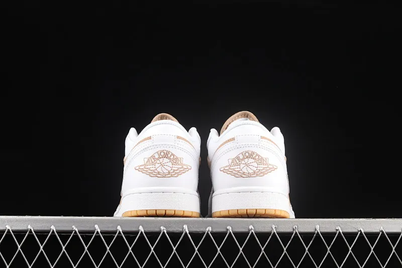 All categories Air Jordan Jordan series basketball shoes Air Jordan 1 Low G version pure original Air Jordan 1 Low AJ1 Joe 1 white and yellow low-top cultural and leisure sports sneakers DN6999-100